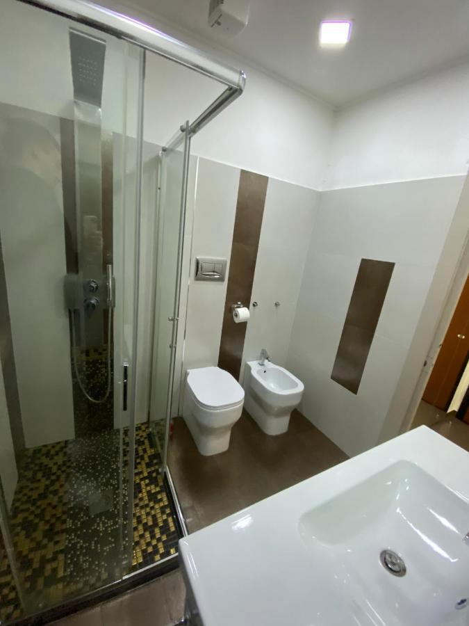 Centro & Mare Apartment Savona Luaran gambar